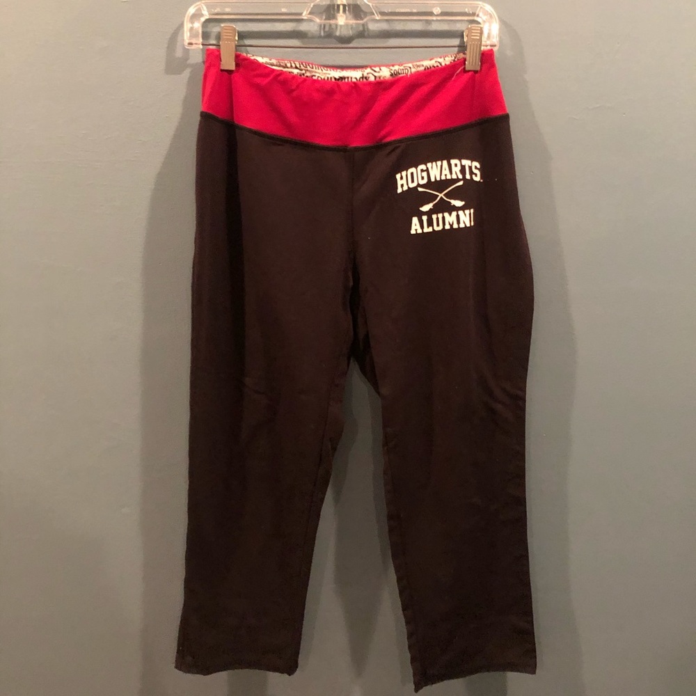 “Hogwarts Alumni” 3/4 Leggings